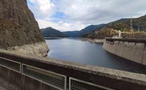 Hidroelectrica a început procesul de umplere a acumulării Vidraru